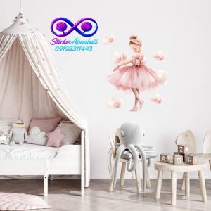 برچسب دیواری پرنسسی برای دکور اتاق دخترانه با طراحی شاد و ملایم